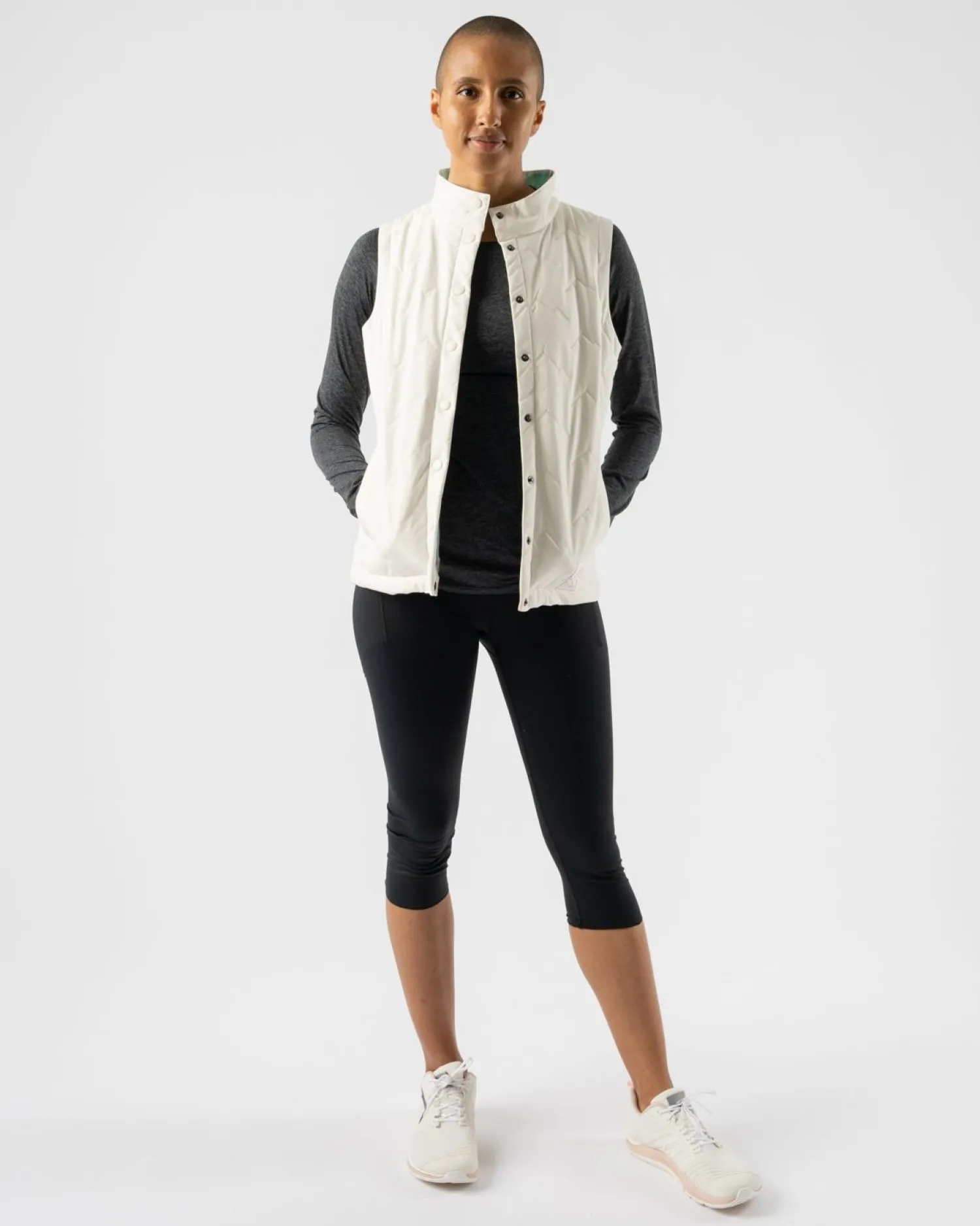rabbit Sweatshirts & Jackets>Dawn To Dusk Vest Cloud Dancer-Mountain
