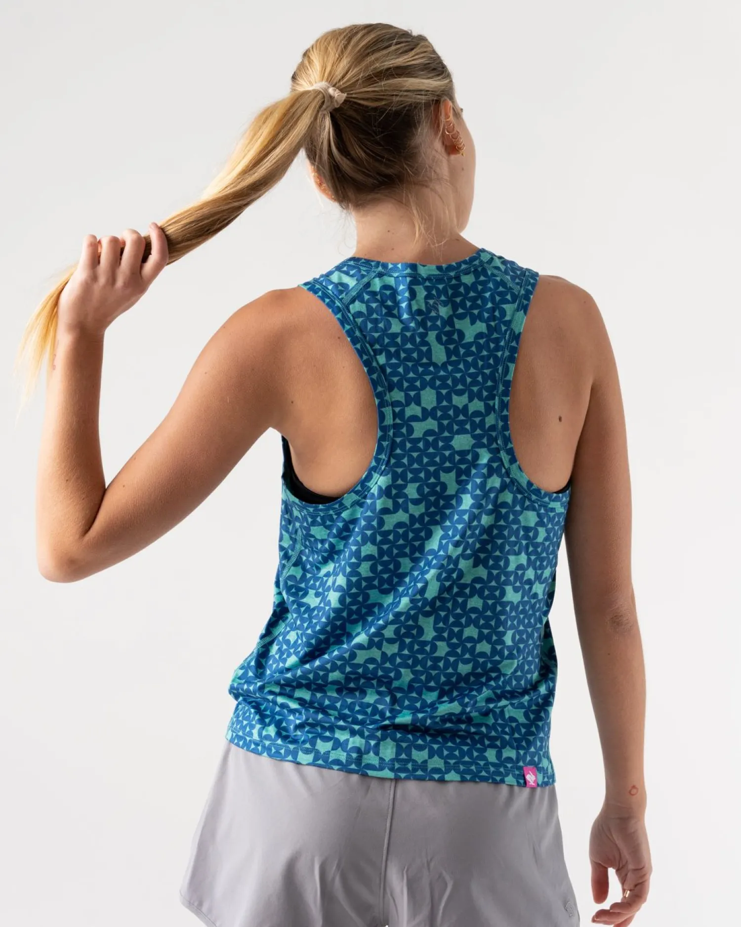 rabbit Tanks>Ez Tank Cropped Nouvean Navy Geo